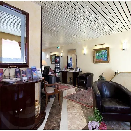 Hotel Poussin