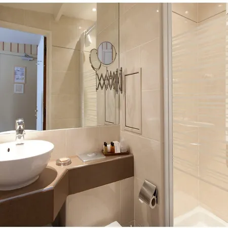 Hotel Poussin Parigi