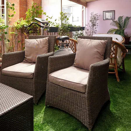 Poussin Hotel Parijs