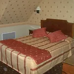 Poussin Hotel 3*