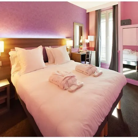 Poussin Otel 3*