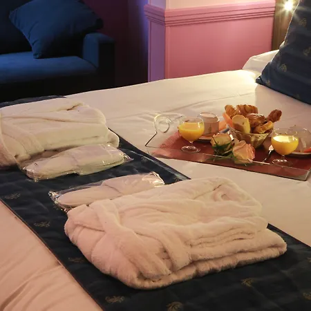 Hotel Poussin Paryż