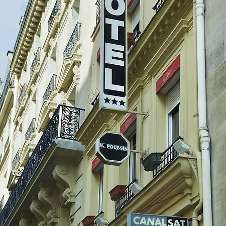 Poussin Otel 3*