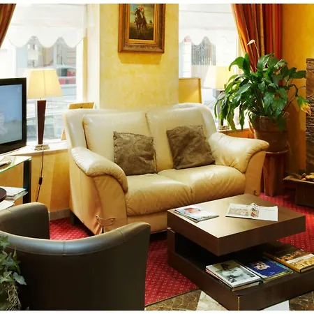 Poussin Hotel Parigi